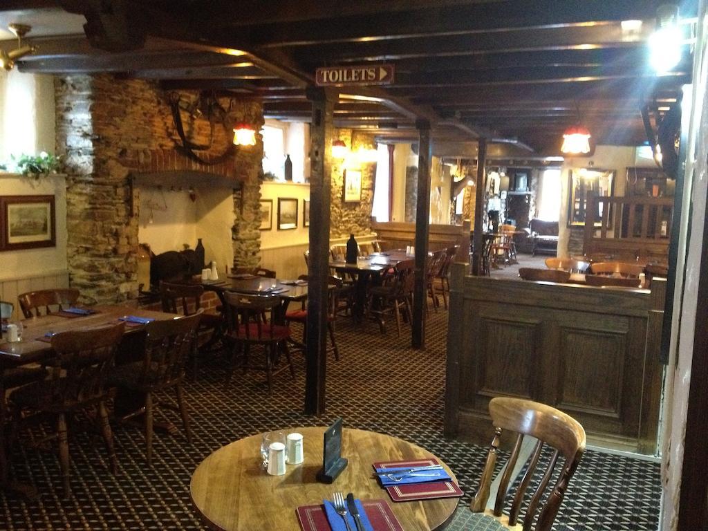 Готель The Copley Arms Лоо Екстер'єр фото